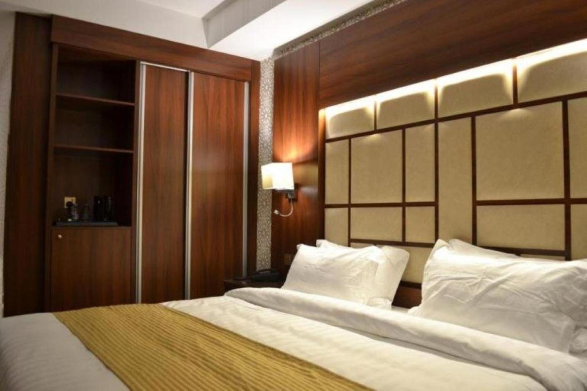 Quiet Jeddah Al Hamra Otel Dış mekan fotoğraf